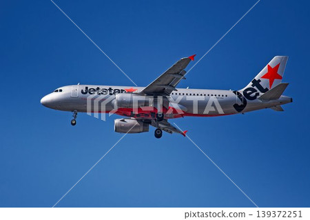 Jetstar's Airbus A320 passenger aircraft Jetstar's Airbus A320 passenger aircraft 139372251