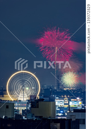 港北新城的摩天輪和煙火 港北新城的摩天輪和煙火 139372829