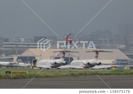 Helicopter Helicopter 139373178