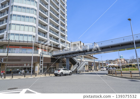 橫濱市城市景觀：長津田車站前的步行平台 139375532