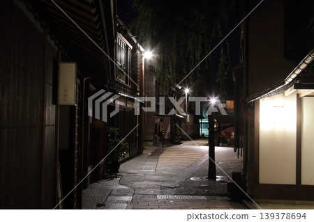東茶屋街在晚上 東茶屋街在晚上 139378694
