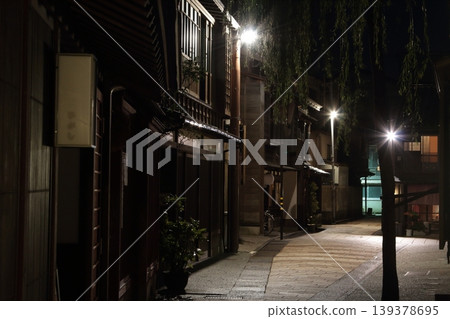 Higashi Chaya Street Higashi Chaya Street 139378695