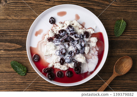 Healthy Breakfast with Cottage Cheese Healthy Breakfast with Cottage Cheese 139379882