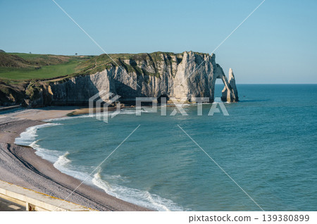 Cliffs and Waters of Etretat Cliffs and Waters of Etretat 139380899