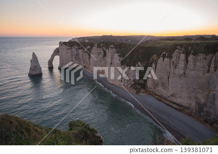 Cliffs and Waters of Etretat Cliffs and Waters of Etretat 139381071