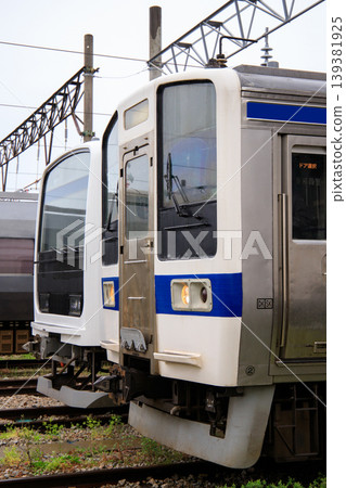 501 series and 415 series trains lined up at Minami-Fukuoka train depot 501 series and 415 series trains lined up at Minami-Fukuoka train depot 139381925