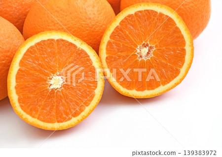 Citrus fruit (Kiyomi tangor) Citrus fruit (Kiyomi tangor) 139383972