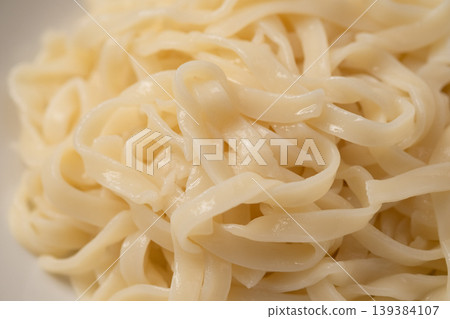 Image of boiled flat noodles 139384107