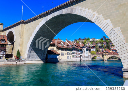 Bridge along the Aare river in historical old town of Bern, Switzerland Bridge along the Aare river in historical old town of Bern, Switzerland 139385280
