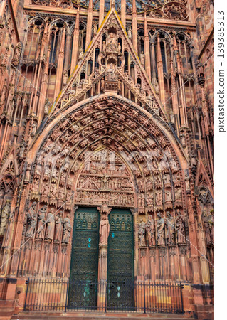 Portal of Strasbourg Cathedral or the Cathedral of Our Lady of Strasbourg in Strasbourg, France Portal of Strasbourg Cathedral or the Cathedral of Our Lady of Strasbourg in Strasbourg, France 139385313