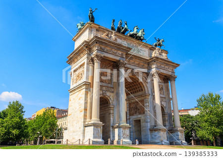 Arch of Peace in Sempione Park, Milan, Lombardy, Italy 139385333