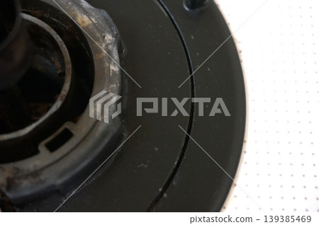 Clean gas stove trivet after cleaning 139385469