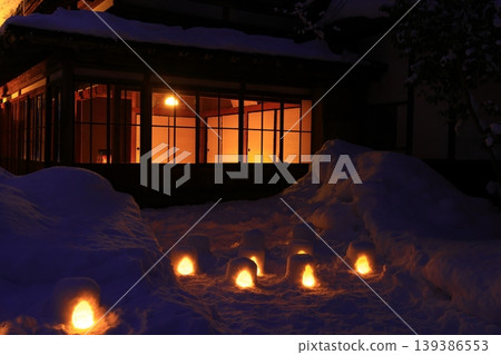 雪屋和雪燈 139386553