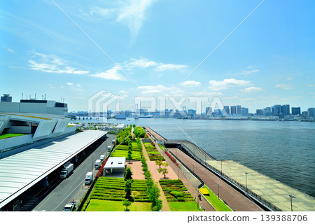Harumi Wharf and Rainbow Bridge as seen from the rooftop green space of Toyosu Market. Harumi Wharf and Rainbow Bridge as seen from the rooftop green space of Toyosu Market. 139388706