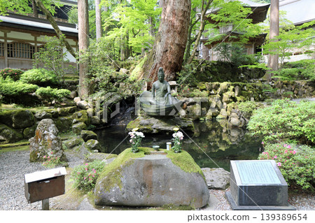 永平寺內的春日景色 永平寺內的春日景色 139389654