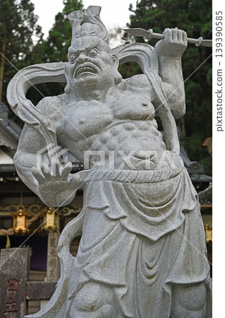 The Nio statues, imbued with quiet fury, exude an overwhelming aura of power and dignity as they guard the temple. The Nio statues, imbued with quiet fury, exude an overwhelming aura of power and dignity as they guard the temple. 139390585