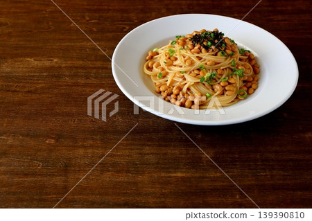 Natto pasta in the background of the table 139390810