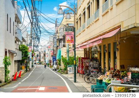 東京都杉並區泉中通商店街 東京都杉並區泉中通商店街 139391730
