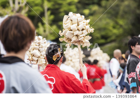 令和時代拔木儀式，第一次拔木儀式，拔木，拔地，式年拔木儀式，拔木隊伍遊行 139393864