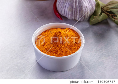 Yellow tumeric curcuma aroma powder Yellow tumeric curcuma aroma powder 139396747