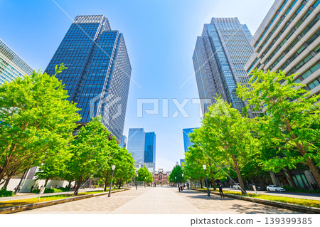 Spring scenery in Tokyo: Marunouchi and Tokyo Station Spring scenery in Tokyo: Marunouchi and Tokyo Station 139399385