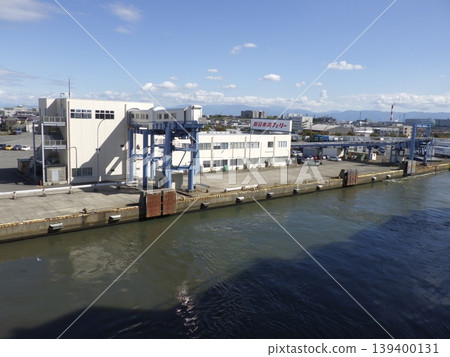 Departure - A view from a ferry departing from Niigata Port bound for Otaru. Departure - A view from a ferry departing from Niigata Port bound for Otaru. 139400131