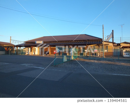 Kizaki Station building Kizaki Station building 139404581