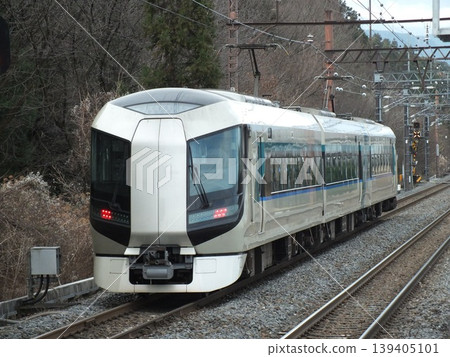 Tobu Railway 500 series "Revaty" (photographed at Kami-Imaichi Station) 139405101