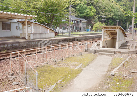 兵庫縣三方郡鎧井站 兵庫縣三方郡鎧井站 139406672
