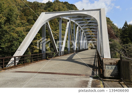Roads around Ichimaiwa, Kozagawa Town, Wakayama Prefecture 139406690