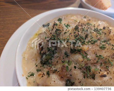 Turnip gratin 139407736