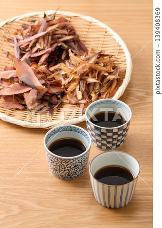 Soba dipping sauce and broth ingredients (thickly shaved bonito flakes, frigate mackerel flakes, and dried bonito flakes) 139408369