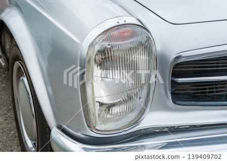 舊車的車燈 舊車的車燈 139409702