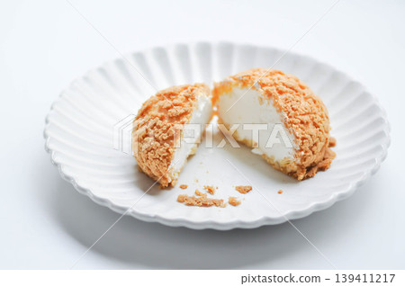 choux cream or cream puff, eclair or custard choux cream 139411217