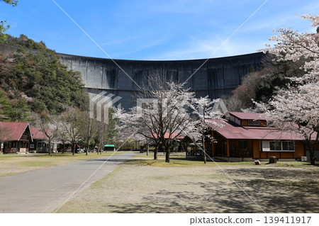 奈良縣池原水壩和櫻花 奈良縣池原水壩和櫻花 139411917