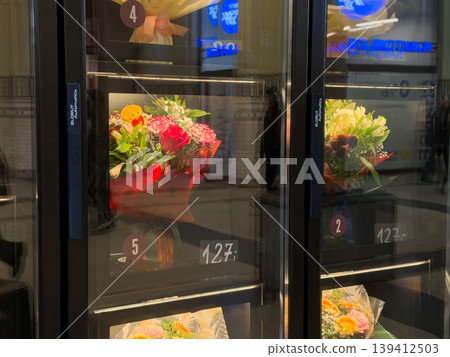 Automated flower vending machine offering fresh, vibrant bouquets for convenient last-minute purchase, perfect for gifting and modern retail 139412503