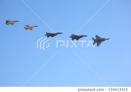 編隊飛行 1510 10 編隊飛行 1510 10 139413415