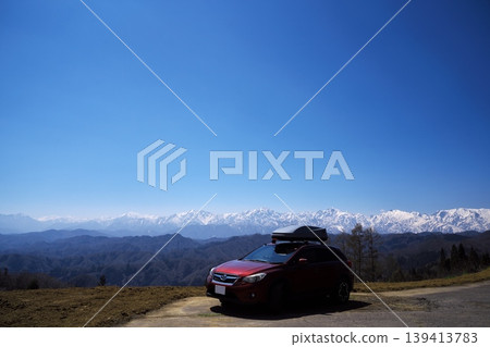 從星光璀璨的小川村星綠浪漫會館停車場眺望右立山山脈，小川村素有「星落之村」的美譽。 139413783