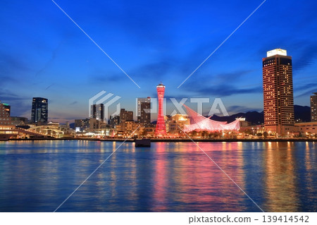 [Hyogo Prefecture] Night view of Kobe Meriken Park 139414542