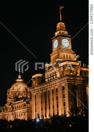 Shanghai night view - Western architecture on the Bund Shanghai night view - Western architecture on the Bund 139417860