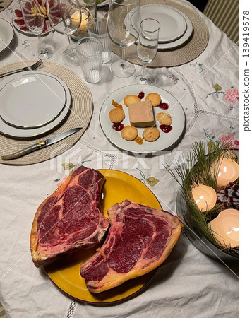Txuleton Beef Steak on Grill with Juicy Texture Txuleton Beef Steak on Grill with Juicy Texture 139419578