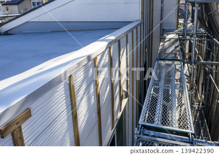 Exterior wall underlayment construction for detached houses: Preparation for construction with scaffolding access. 139422390