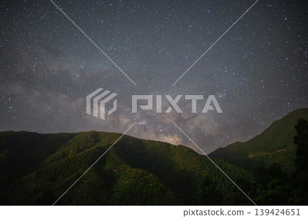 Yakushima, the Alps of the Ocean: A Starry Sky View of the Milky Way (Summer) Yakushima, the Alps of the Ocean: A Starry Sky View of the Milky Way (Summer) 139424651