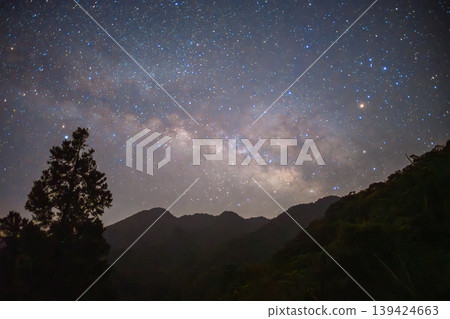 Yakushima, the Alps of the Ocean: A Starry Sky View of the Milky Way (Summer) 139424663