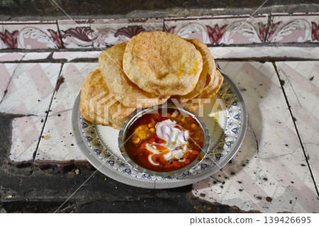 Chole Bhature(舊德里的達巴) Chole Bhature(舊德里的達巴) 139426695