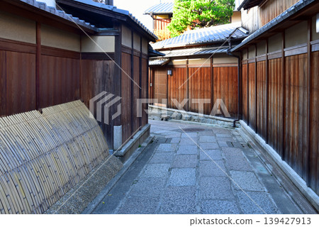 The charming streetscape of Ishibei-koji in Kyoto The charming streetscape of Ishibei-koji in Kyoto 139427913