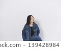 Women in denim fashion 139428984