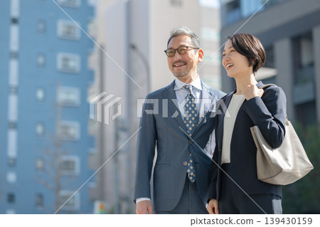 商人和女企業家 139430159