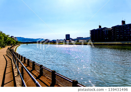 【福岡】福岡初夏:室見川及河畔球場 【福岡】福岡初夏:室見川及河畔球場 139431496