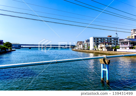 【福岡】福岡初夏:從百地橋眺望室見川 【福岡】福岡初夏:從百地橋眺望室見川 139431499